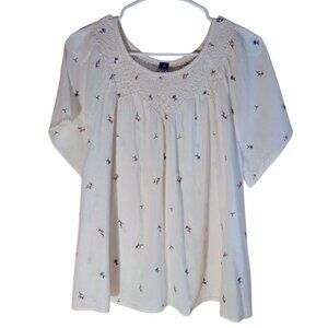 Old navy top size M.